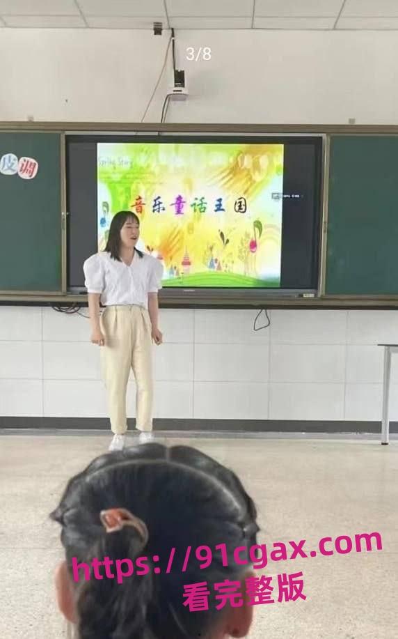 浙江苍南音乐老师洪冬暖出轨被抓,原配带队酒店掀翻床戏场面超炸!-4