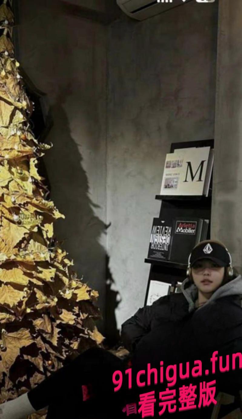 推特博主“一杆钢枪”线下私约阿凡琦!实录多人互动曝光 #推特#群P#淫乱-2