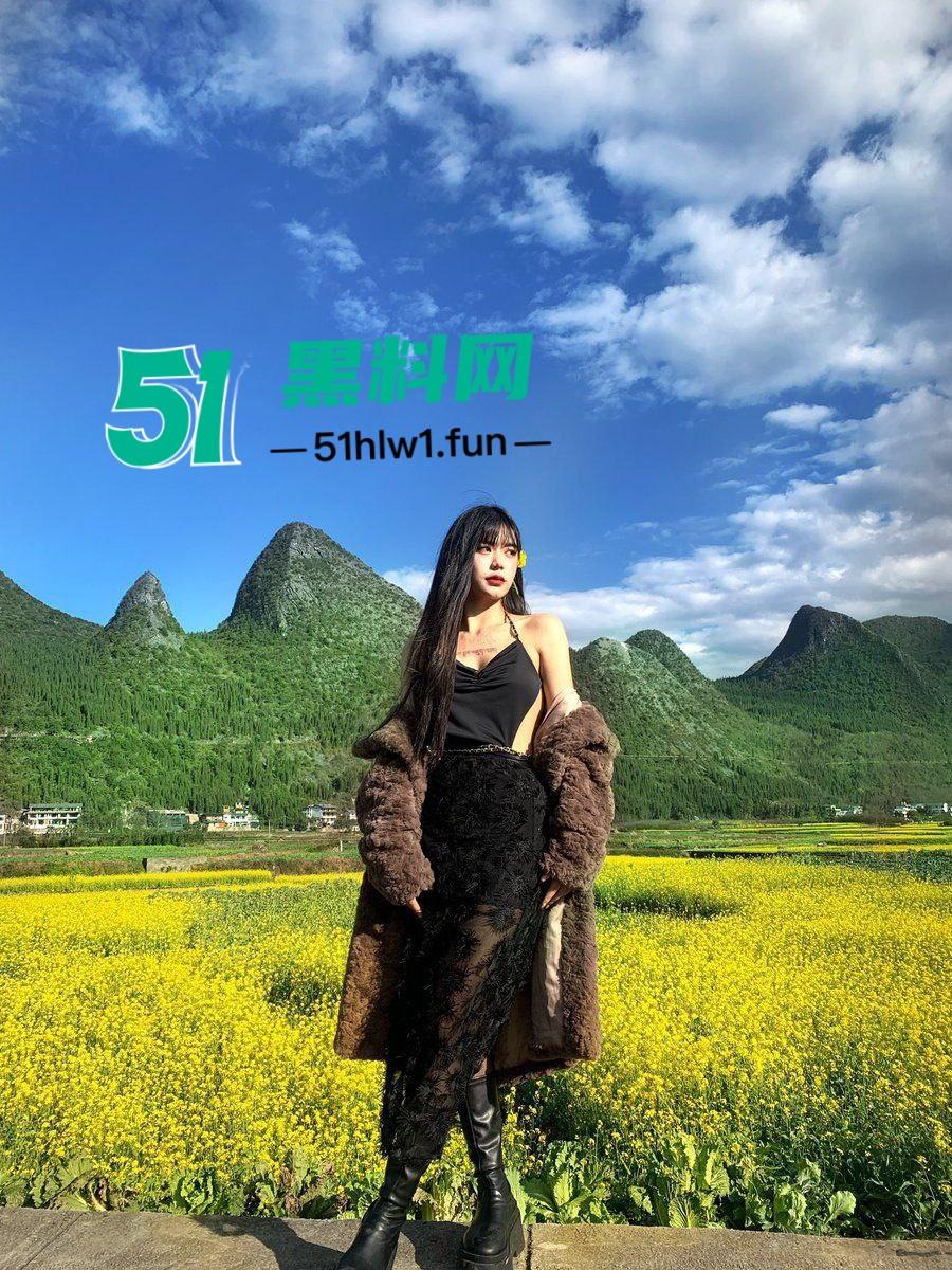 顶级身材【纹身社会姐】御姐颜值性感女神蜂腰巨乳腿长逆天,圆润翘臀性感至极穿各式情趣丝袜私拍流出。-1