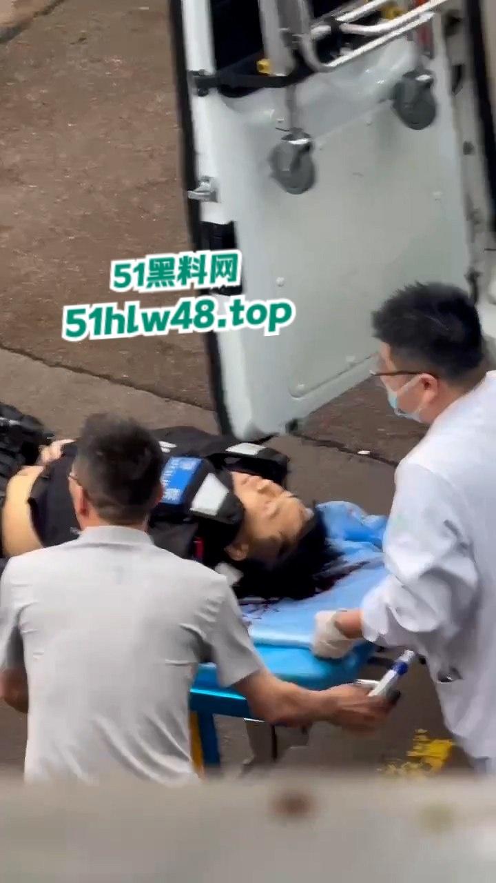 毒贩回国逃蹿台州，枪杀多名路人和警察，现场比拍电影还可怕，目前国内视频已被封禁。-6