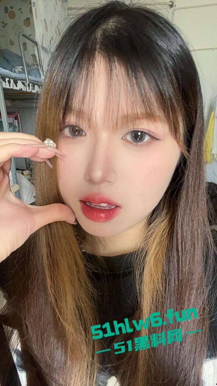 福建宁德师范学院【薛蕊晗 】颜值清纯可爱,大奶反差学生妹不雅视频流出好骚好喜欢!-1