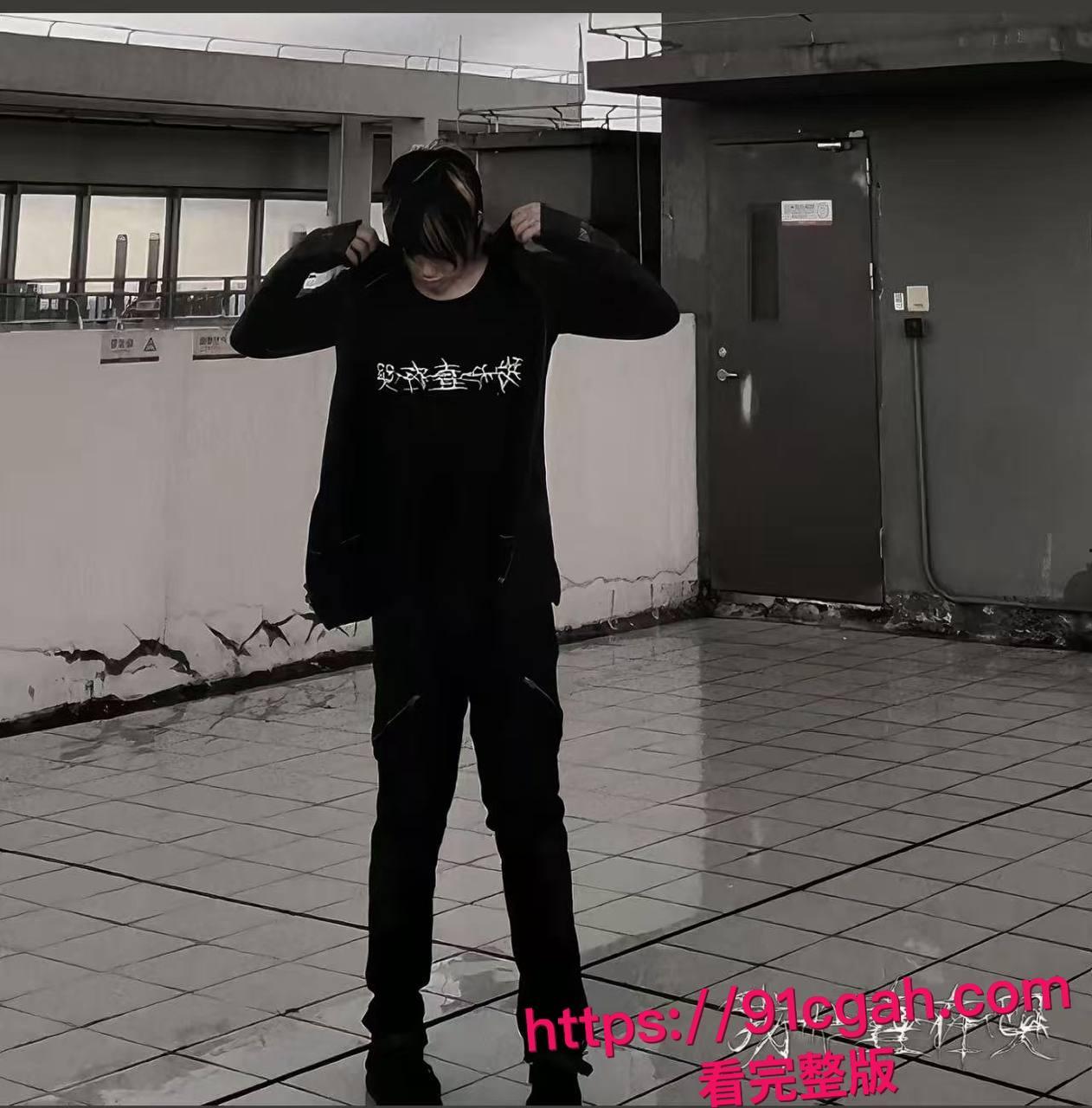 抖音网红吉他张的爱恨情仇 索菲亚喝奶茶 聊天记录与性爱私拍流出-2