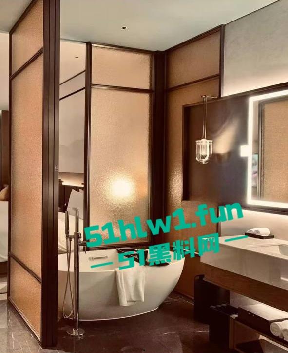 大神探店遇神级洗浴会所! 技师颜值超高种类超级全面真实探店实录各式各样的骚货供你选择。-1