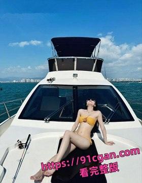 抖音网红刘紫怡男友三亚酒店闭关三天,她被男友狂干骚穴喷水呻吟尖叫,私密淫乱至极!-4