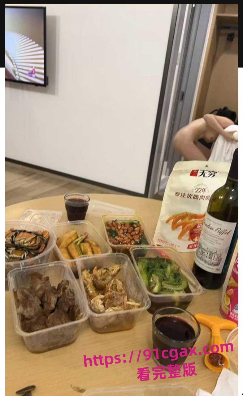 江苏南通张芝山果小姐女装店老板娘夏红 金主包养之际出去卖逼 金主怒曝不雅视频!-3