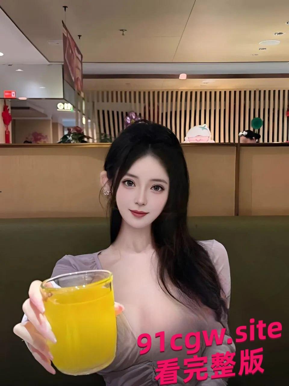 主播直播俯卧撑露奶给家人们看,奶子是真的大#巨乳#骚婊子#直播-2