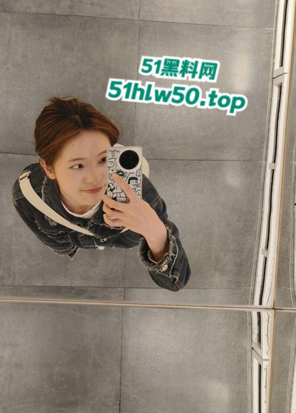 南昌双港邮政储蓄银行,信用卡专员【刘茜茜】表面女神私下母狗被大屌主人爽操曝光。-8